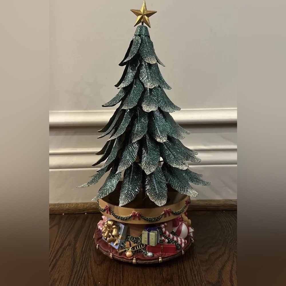 PartyLite glowing Christmas tree rare (retired)